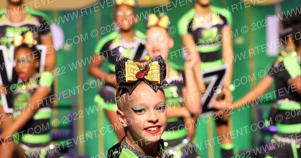 Hot Topic All Stars Sweet and Sassy Cover Girls · Mardi Gras Nationals
