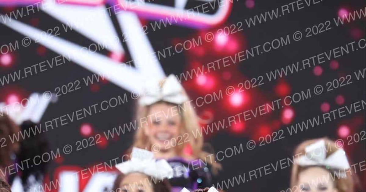 South Coast Cheer Aqua · Jamfest Cheer Super Nationals