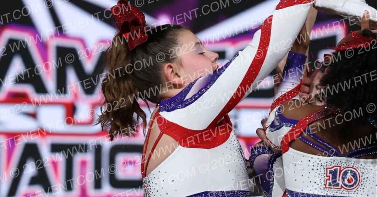 Perfect 10 Heat Lightning · Jamfest Cheer Super Nationals
