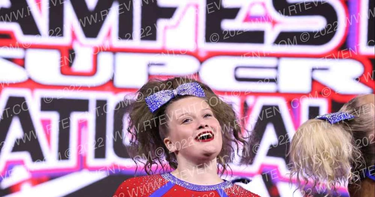 Dakota Spirit Magnum · Jamfest Cheer Super Nationals