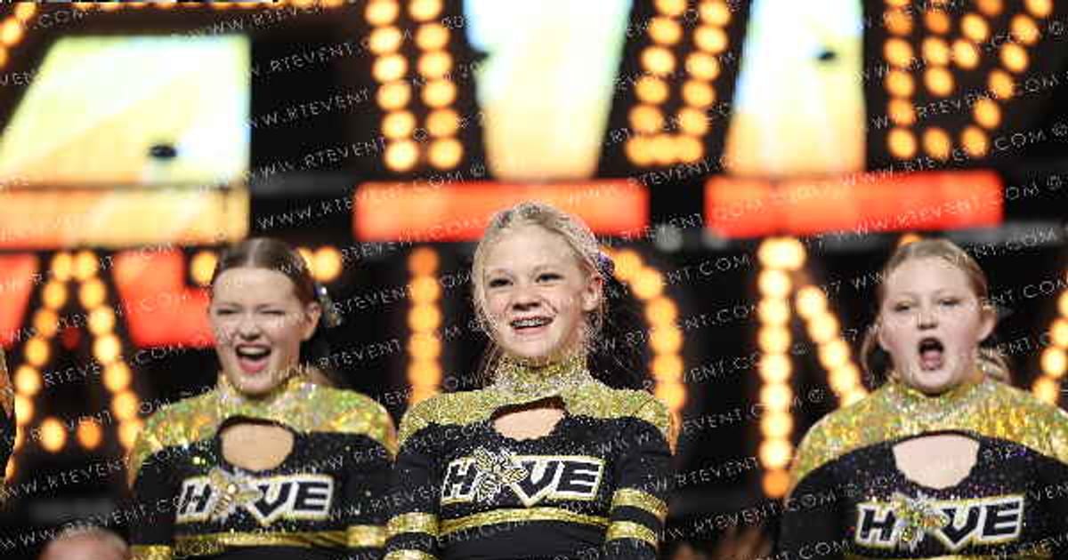 HIVE QUEEN BEES · DI Allstar Nationals