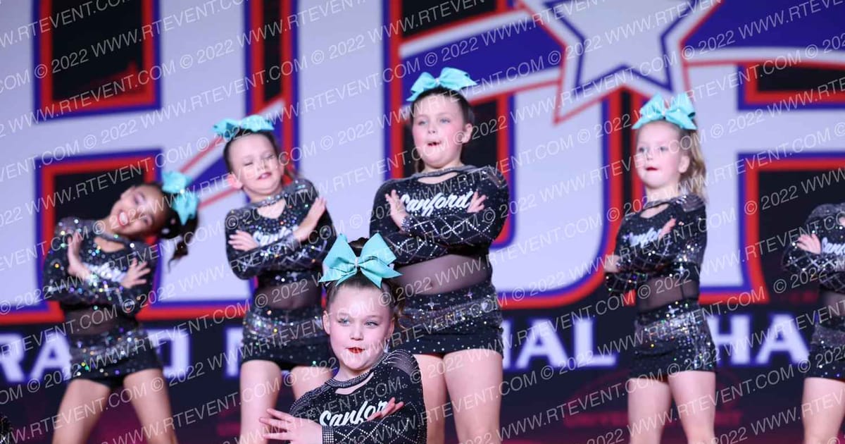 Sanford All-Star Cheerleading Mini Mint · Spirit of Hope Grand Nationals