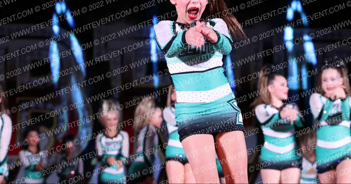 Topeka Elite Cheer Heatwave · Celebrity OKC