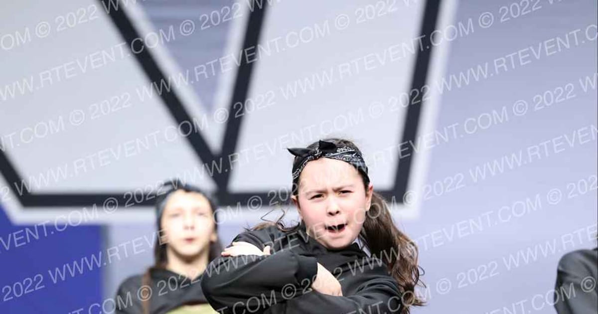 DOS PALOS BRONCO YOUTH CHEER JUNIORS · California Youth and School Championship