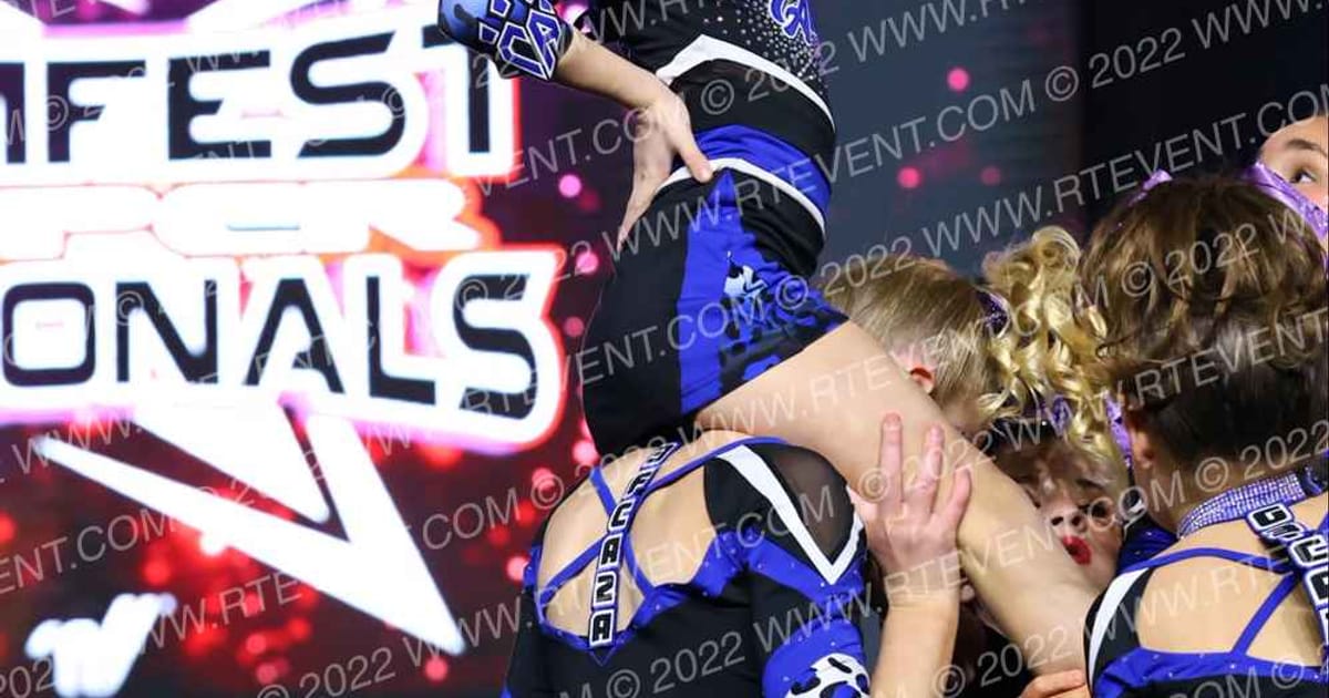 Cheer Athletics St. Louis Miss Amethyst · Jamfest Cheer Super Nationals