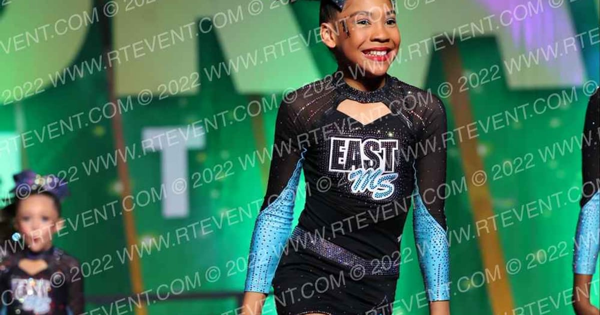 East Mississippi Cheerleading Lady Anaconda · Mardi Gras Nationals