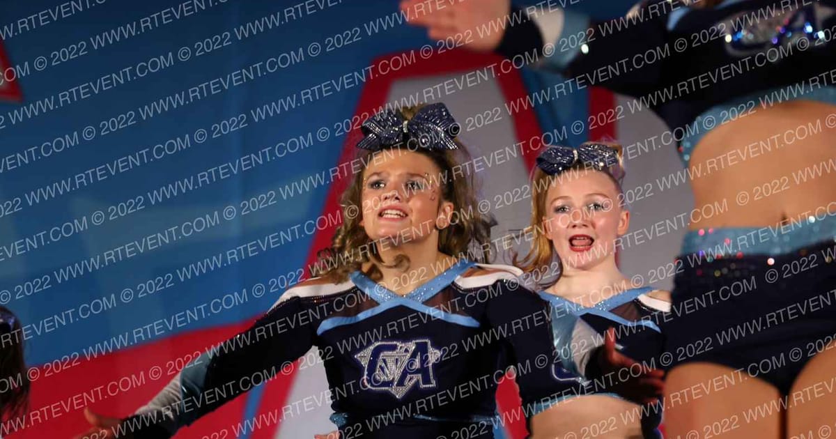 Cheer Advantage All Stars Emerald · Aloha Worcester Showdown DIDII