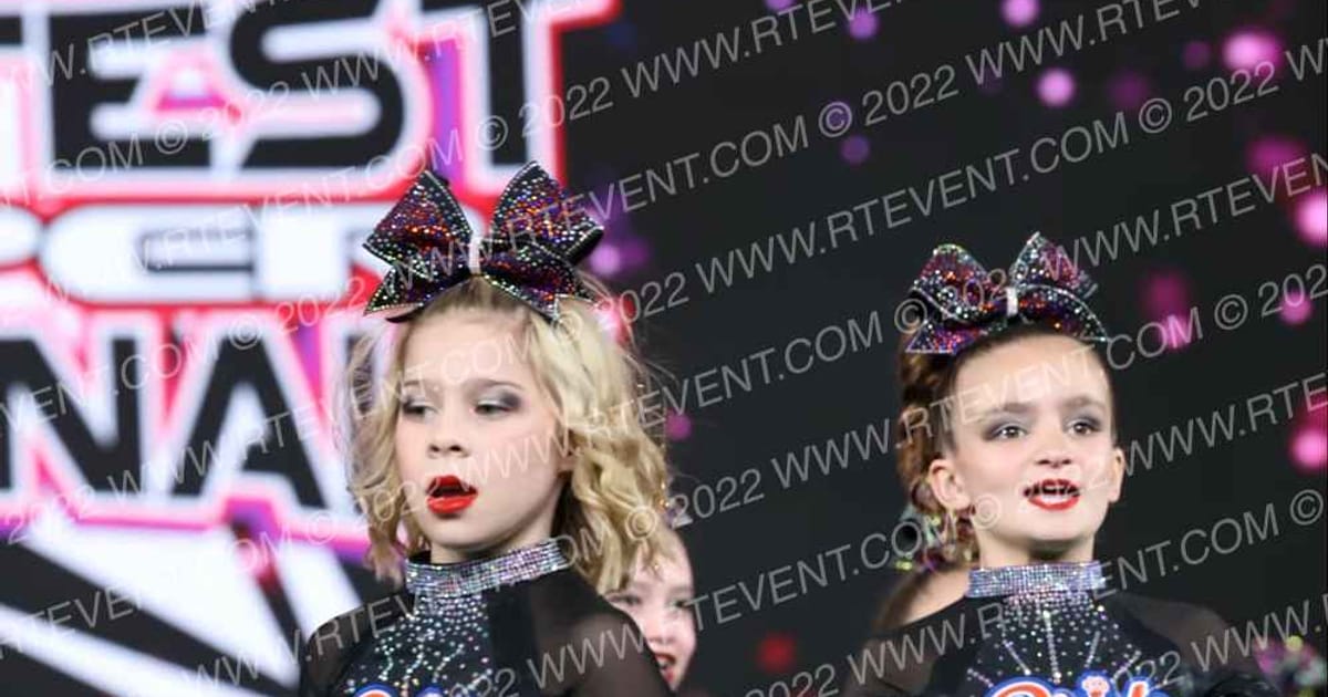Pride of Illinois PSYCHICS · Jamfest Cheer Super Nationals