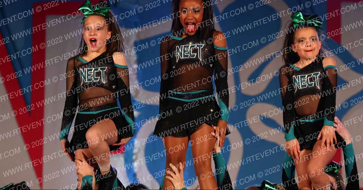 New England Cheer & Tumble Junior Emeralds · Aloha Worcester Showdown DIDII