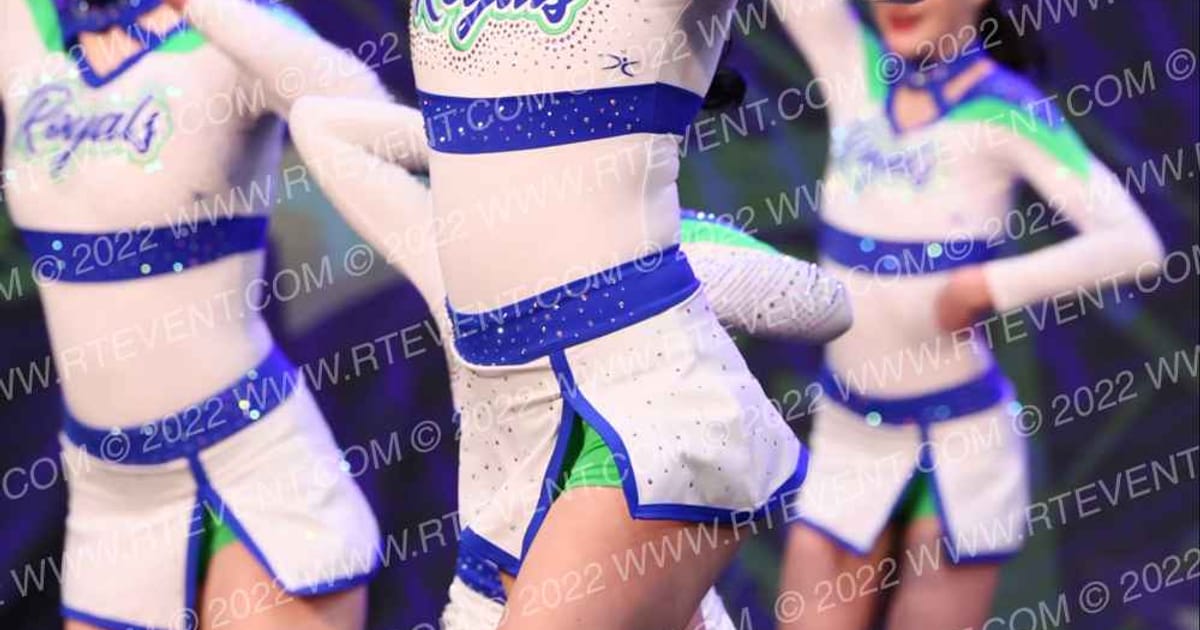 Cheer Strike Royals Regal · Feel the Power