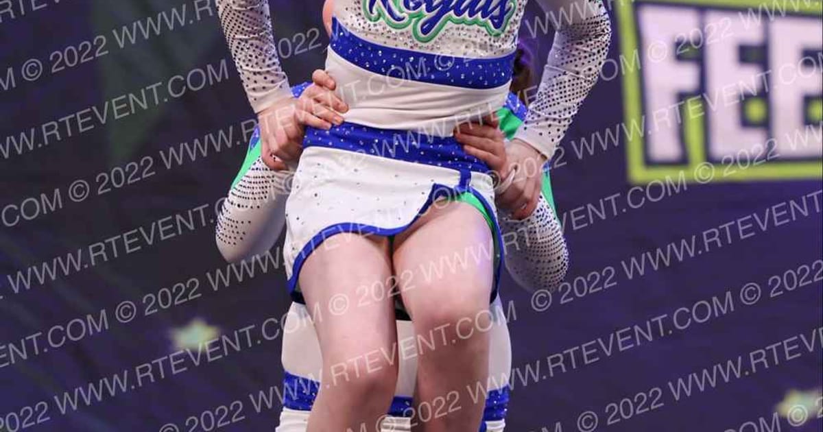 Cheer Strike Royals Divinity · Feel the Power