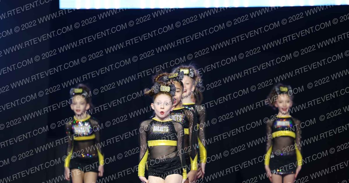 Hornets Competitive Cheerleading Royal Bees · SU Battle at the Boardwalk GN