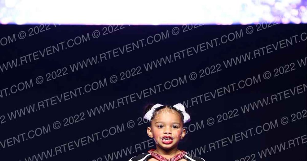 Cheer Dynamics All Stars tiny sparkles · SU Battle at the Boardwalk GN