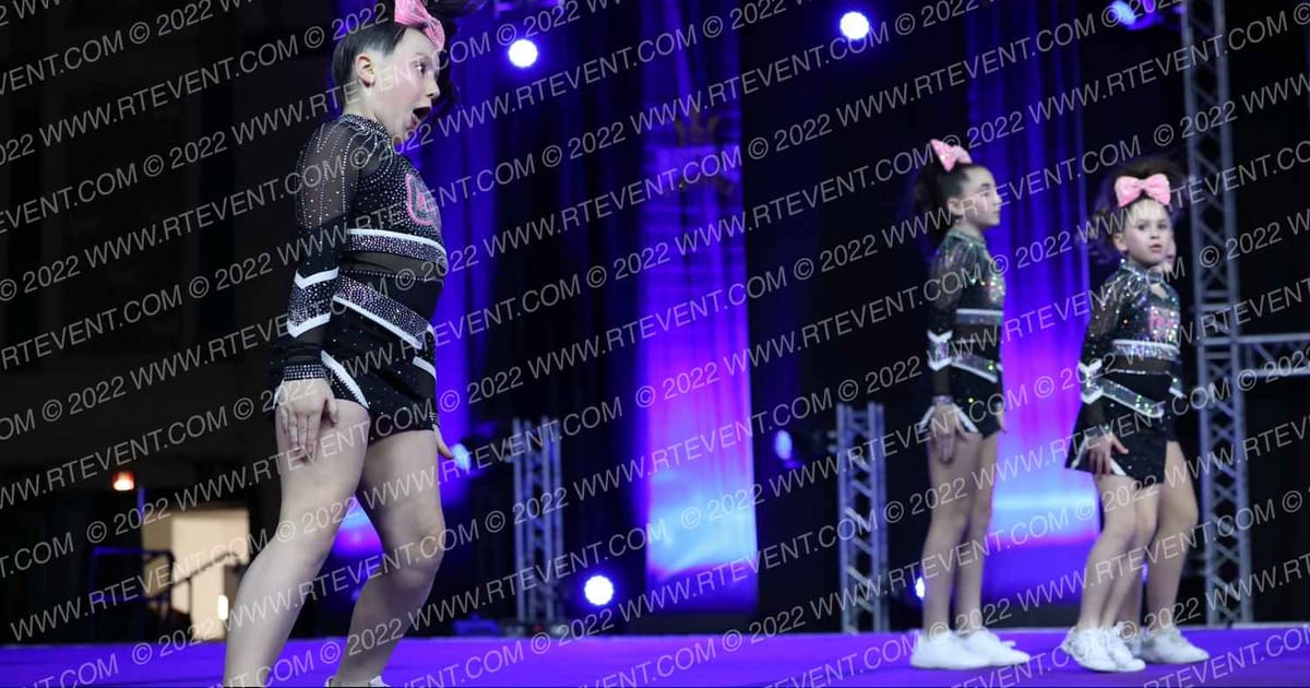 Castle Cheer Factory Royal Divas · SU Battle at the Boardwalk GN