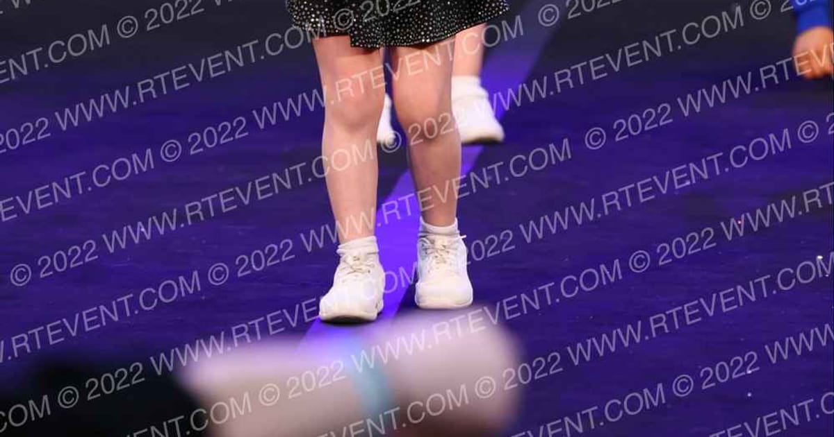 Cheer Strike Royals Twinkles · Feel the Power