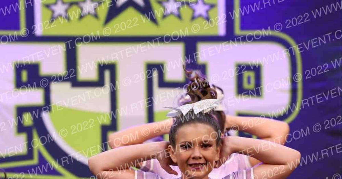 Dream Cheerleading Cloud Nine · Feel the Power