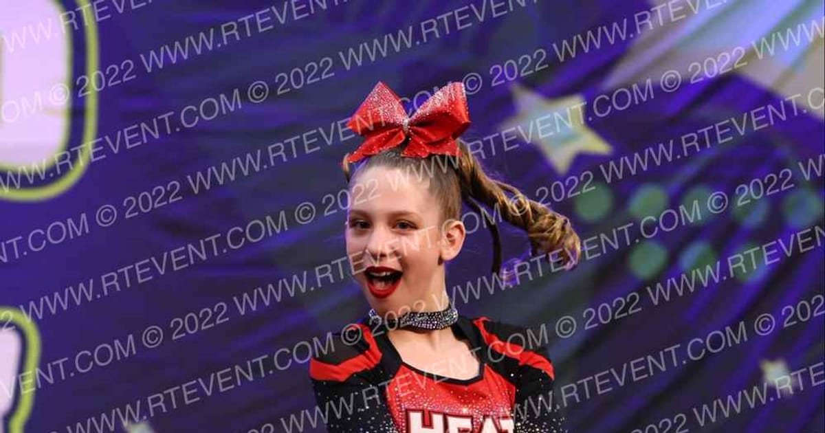 London Heat Cheerleading Nova · Feel the Power