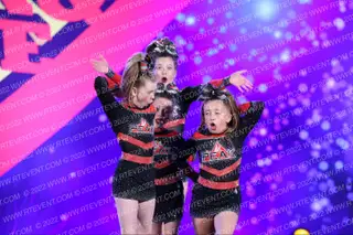 Peak Elevation Cheer Everest