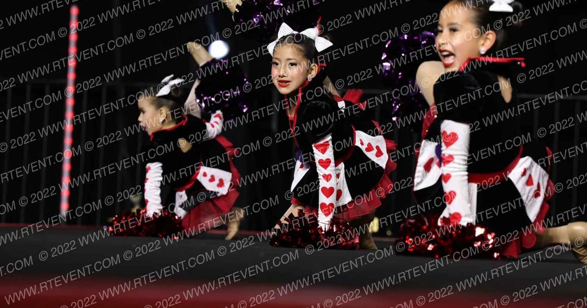 DOS PALOS BRONCO YOUTH CHEER MIGHTY MITES · YOUTH Nationals