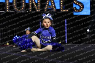 AVENAL YOUTH CHEER MIGHTY MITES