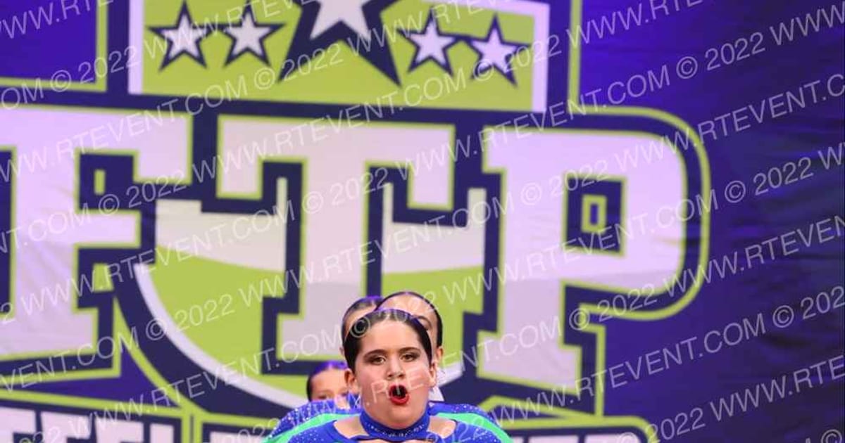 Cheer Strike Royals Heiress · Feel the Power