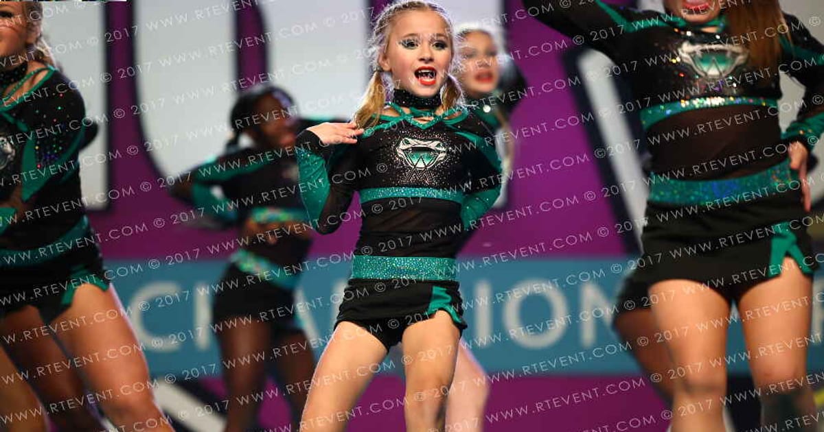 Venom Allstars Red Hot Chili Mambas · CHEERSPORT NATIONALS HALL B1