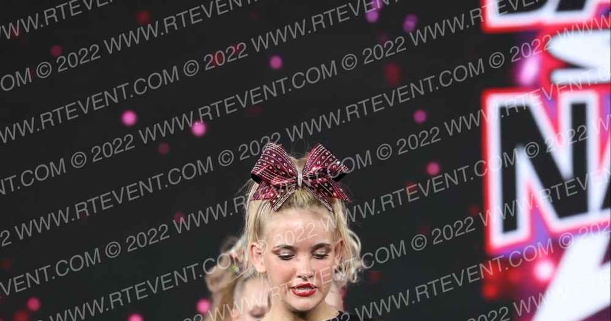 Cheer Athletics Omaha SupremeCAts · Jamfest Cheer Super Nationals