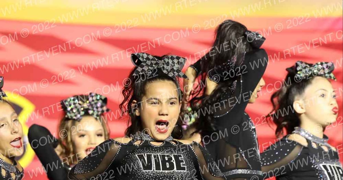 Vibe Cheer Icons · Spirit Sports Palm Springs Grand Nationals