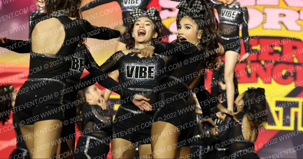 Vibe Cheer J2Crew · Spirit Sports Palm Springs Grand Nationals