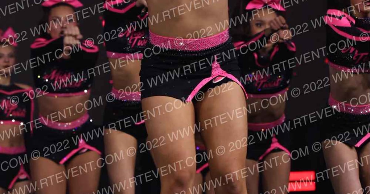 South Coast Cheer Miss Twist · Jamfest Cheer Super Nationals