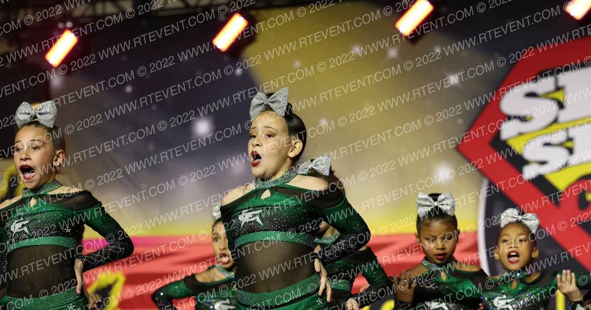CheerForce San Diego Mini Mutiny · Spirit Sports Palm Springs Grand Nationals
