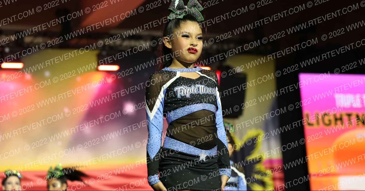 Triple Threat Cheer LIGHTNING STARS · Spirit Sports Palm Springs Grand Nationals