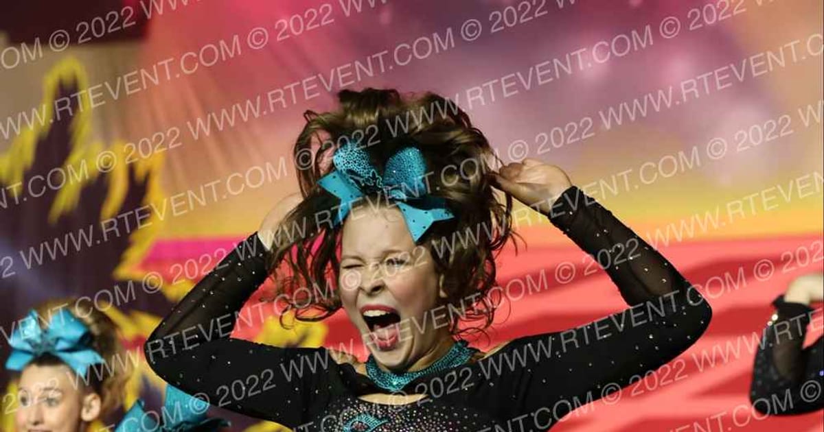 Supreme Cheer and Tumble Royal Reign · Spirit Sports Palm Springs Grand Nationals