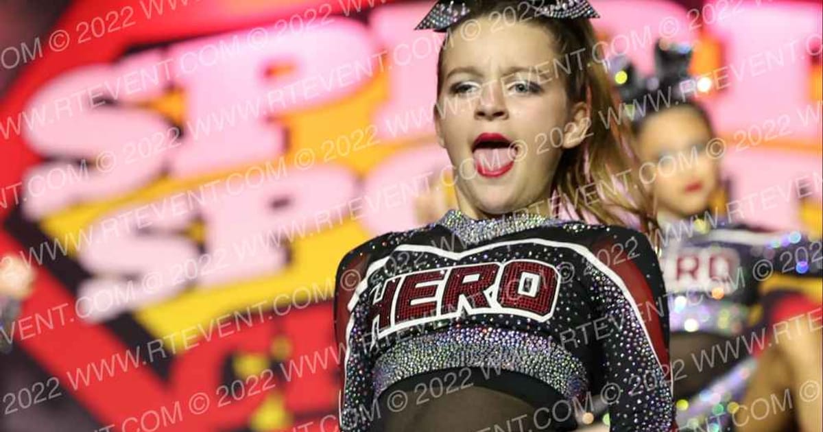 Hero Athletics Supergirls · Spirit Sports Palm Springs Grand Nationals