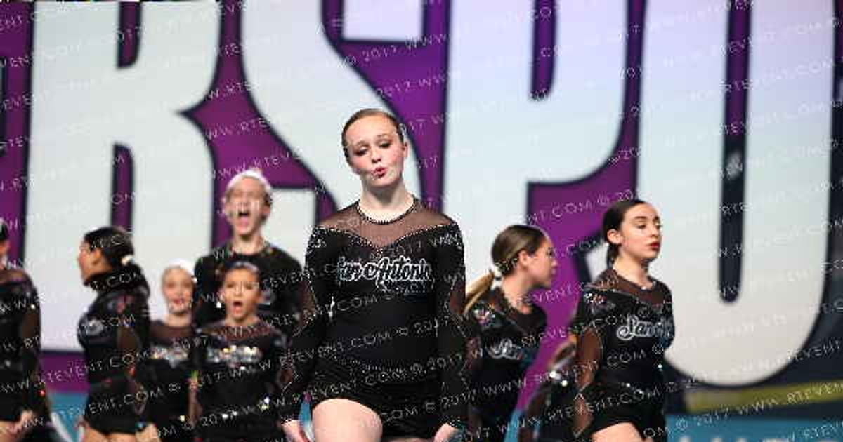 San Antonio Spirit Team Royal · CHEERSPORT NATIONALS HALL C2