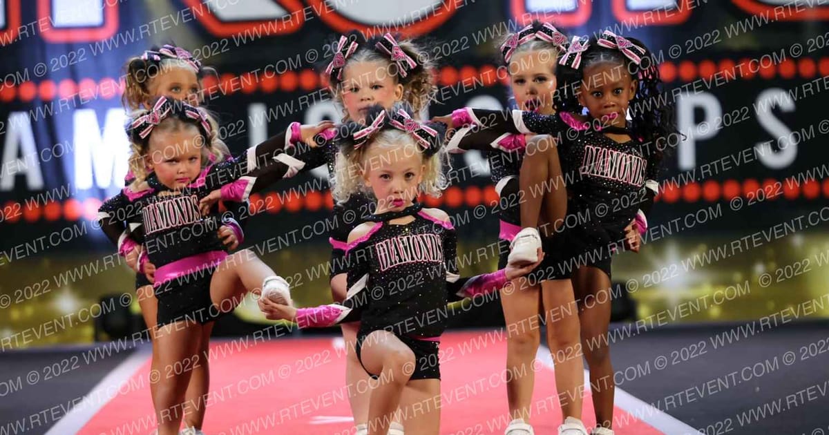 Diamonds All Stars GLITTER BUGS · Encore Nashville Showdown DIDII