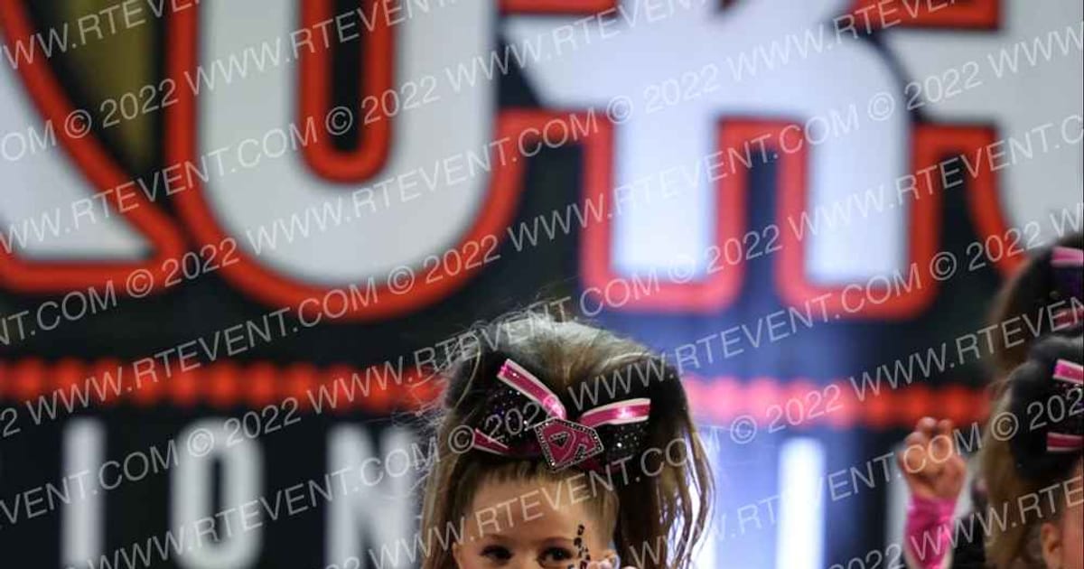 Diamonds All Stars LITTLE MISS PURR · Encore Nashville Showdown DIDII