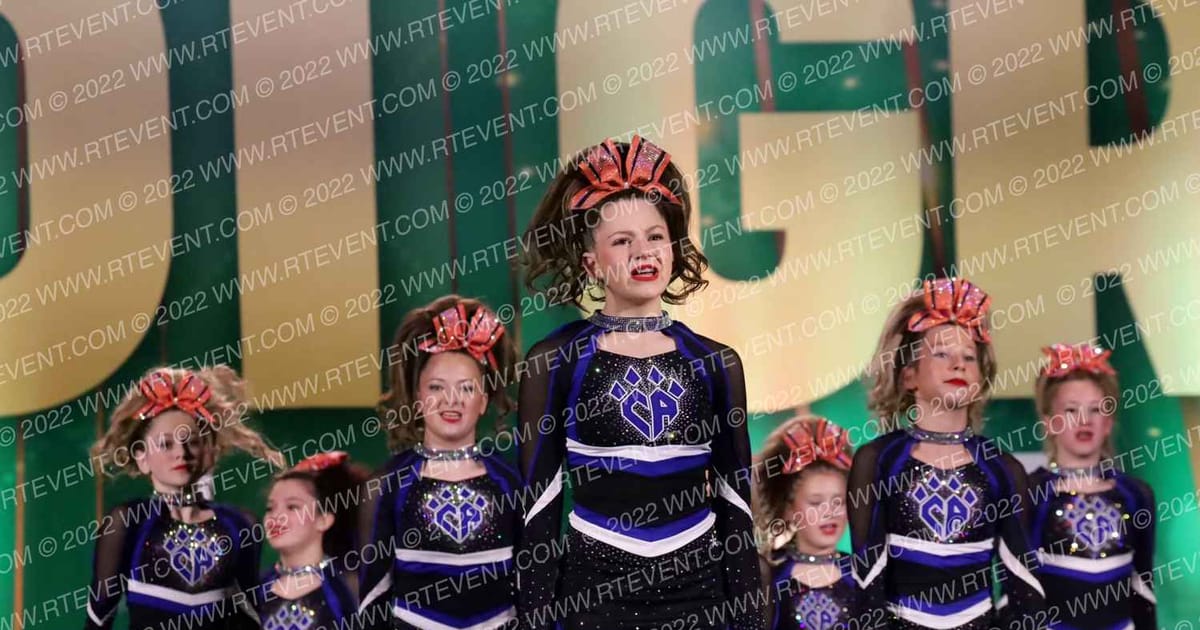Cheer Athletics Emerald Coast Bay Benga1s · Mardi Gras Biloxi Showdown DIDII