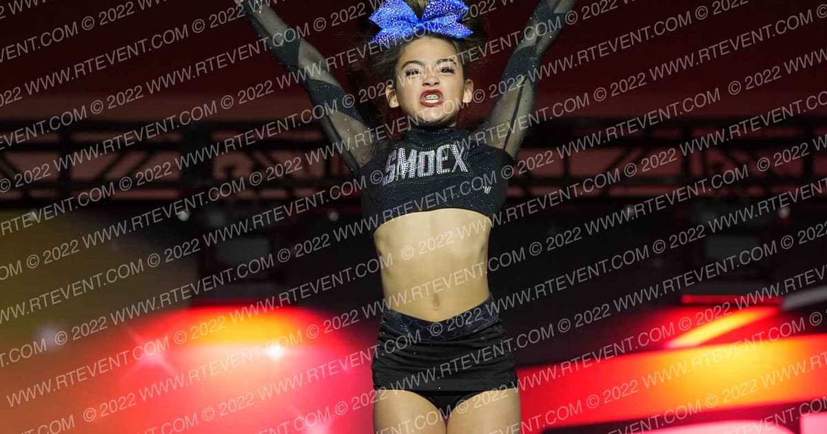 Cheer Extreme - Raleigh SMOEX · Spirit Sports Palm Springs Grand Nationals