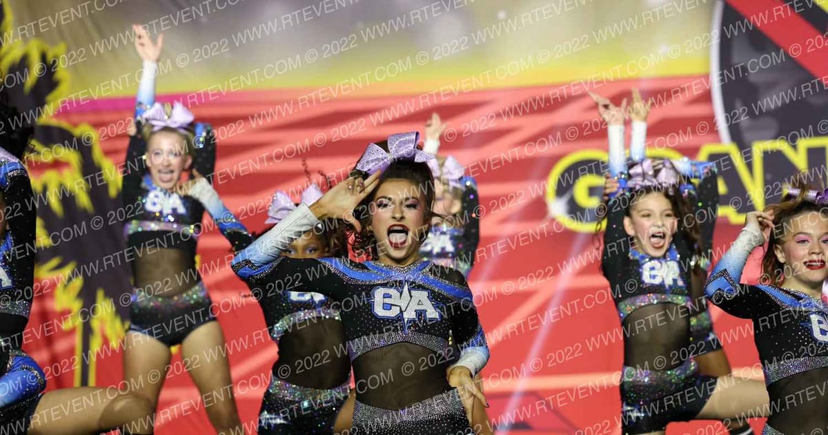 The California All Stars-Las Vegas SHIMMER · Spirit Sports Palm Springs Grand Nationals