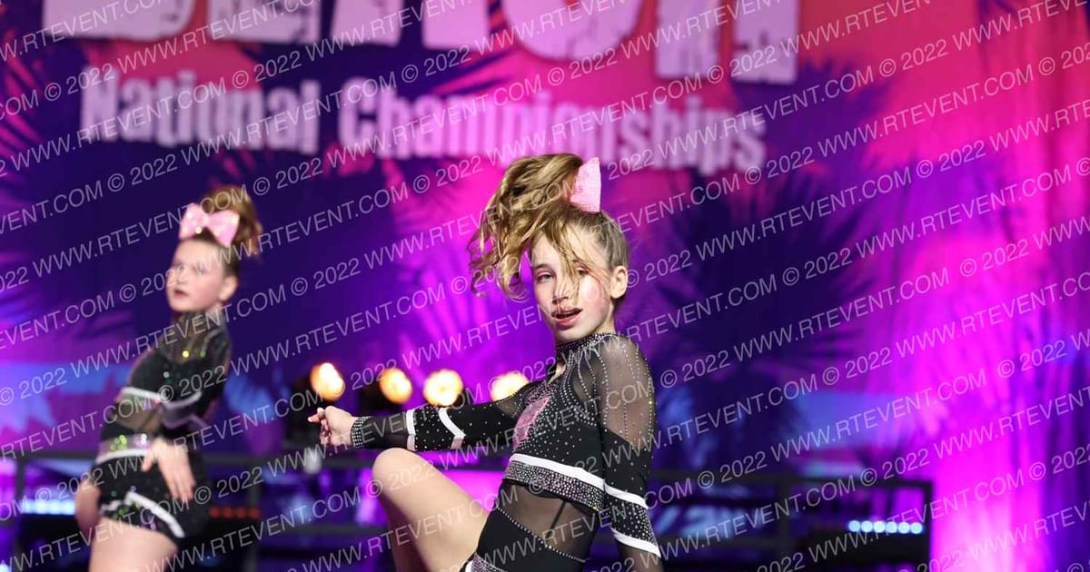 Castle Cheer Factory Royal Divas · ACDA Reach the Beach DII Grand National