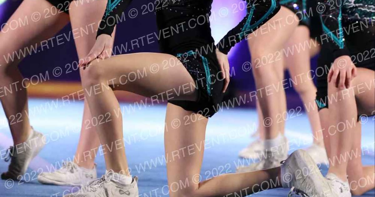 Cheer Revolution Tiny Tiaras · American Superstarz Concord