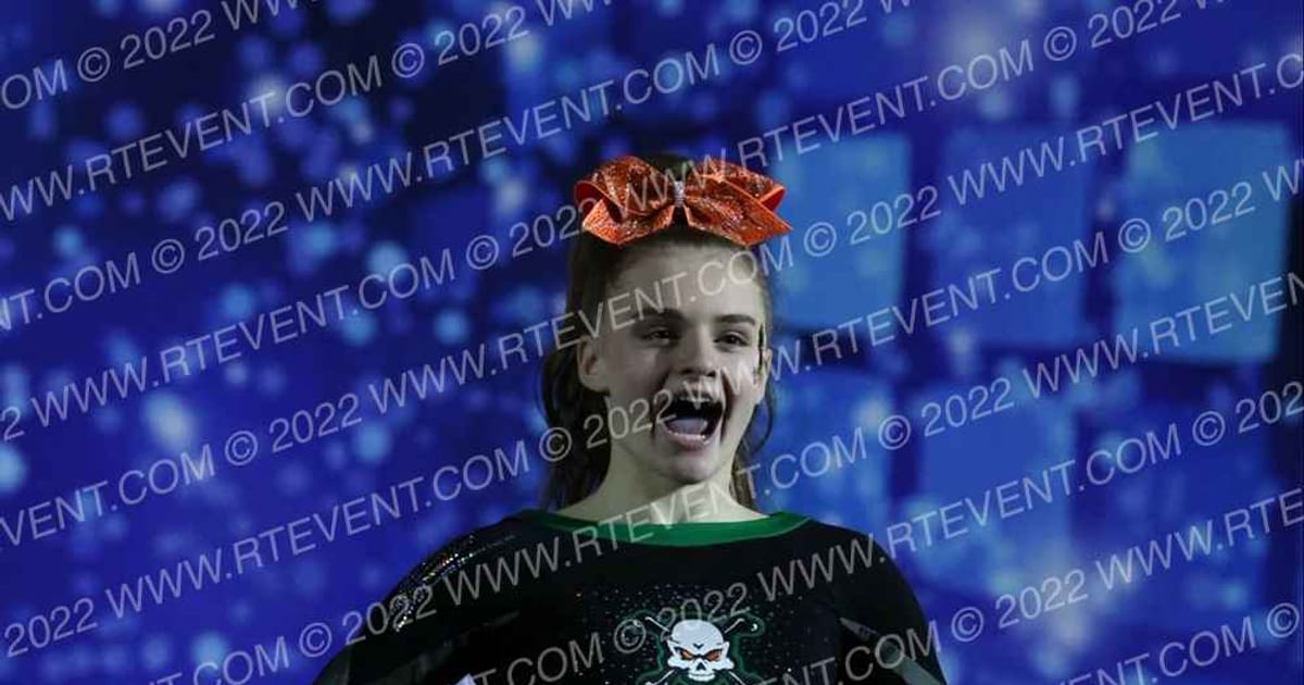 Iowa Elite Cheer - Des Moines Heathens · Spirit Sports KC