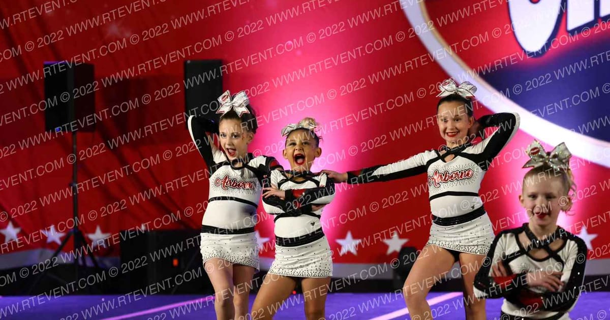 Airborne Elite All Stars Army Bratz · Cheer Power Trenton