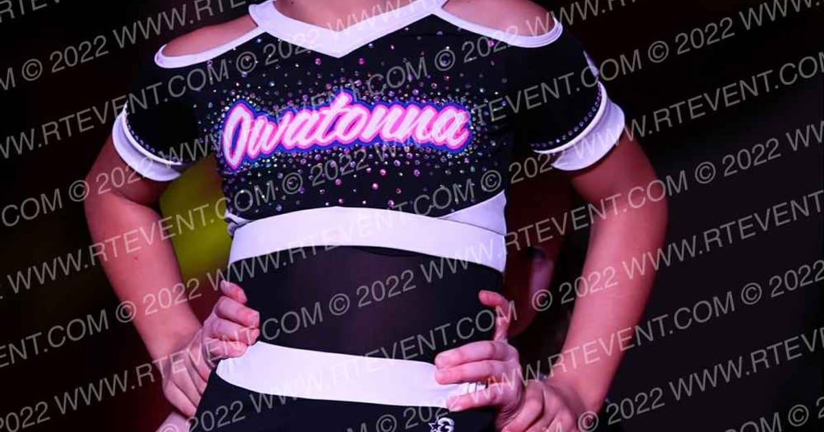 Owatonna Cheer Flurries · St Paul Dual Event