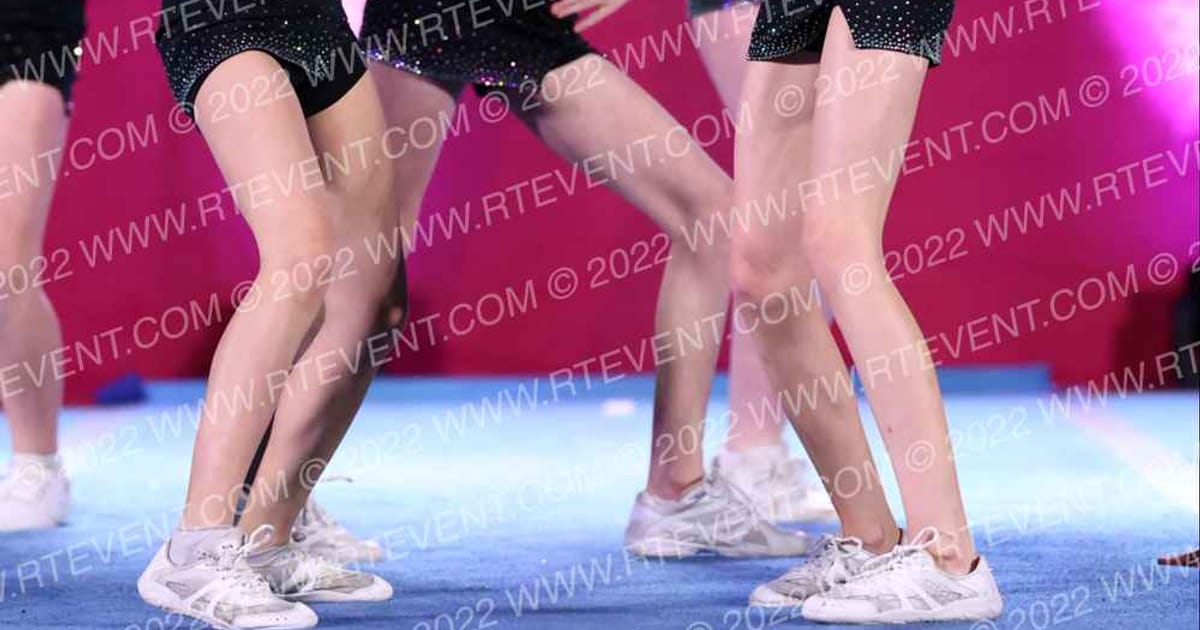 Smoky Mountain Competition Cheer Senior Blackout · Aloha Concord Showdown