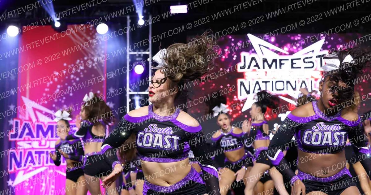 South Coast Cheer Scarlet · Jamfest Cheer Super Nationals