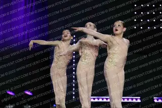 Five Crown Elite Dance Camrie FalendyszCharlotte Dostal Emily Fabian