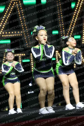 WTX PRO CHEER SHOOTING STARS