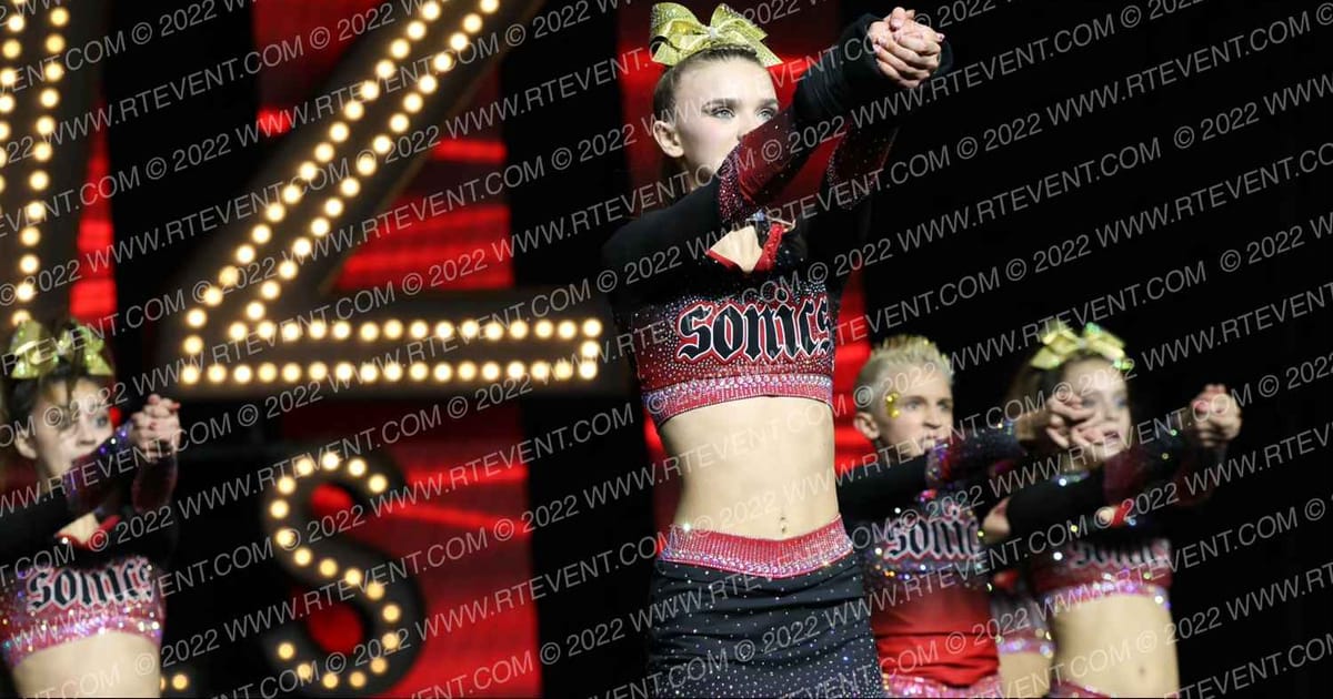 UNIVERSAL SONICS BLITZ · DII ALLSTAR Nationals
